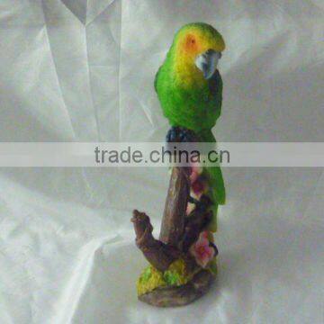 Resin animal figurine (parrot)