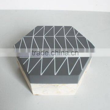 Wooden small BOX of hexagon