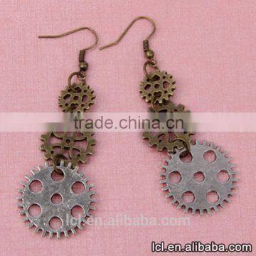 Cheap Fashion Imitation Jewelry Steampunk Clock Imitation Gold Earrings Party Dress New Made in China Yiwu photo-2