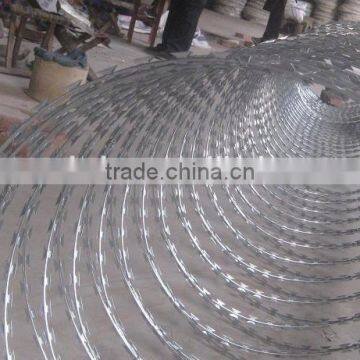High Quality Tensile Strength Razer Galvanized Iron Barbed Wire/RAZER Barbed Wire Factory photo-2