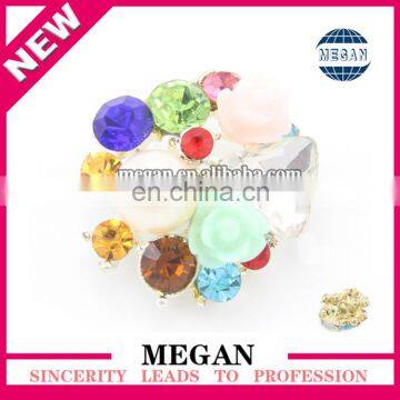 2016 wholesale handmade metal bouquet shape colorful rhinestone button for clothing