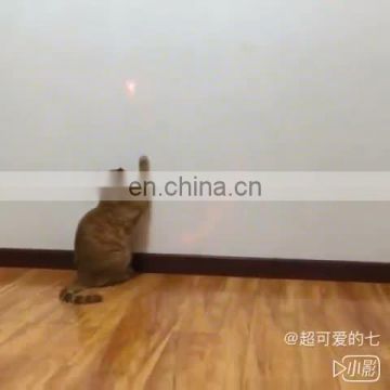 Automatic interactive pet laser toy for cat