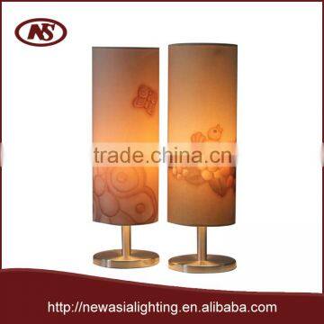 2016 new design fashion Simple metal table lamp for home and hotel decorative