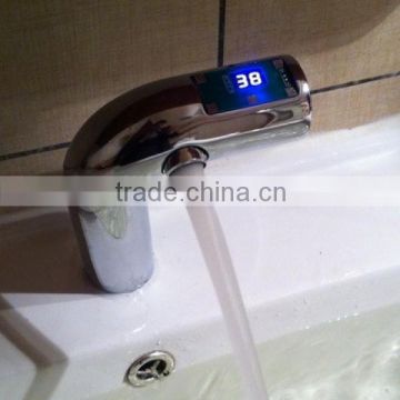 LED temperature sensor faucet