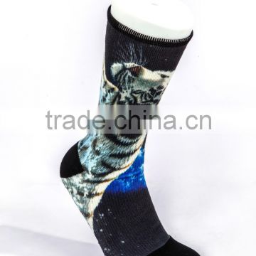 2015 promotional sale comfortable mens strip polyester socks