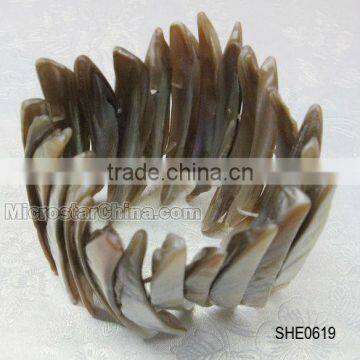 Shell bracelets bangle