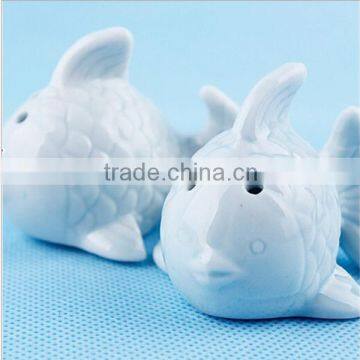Wedding Favors Two Lovely Fishes Salt&Pepper Shakers photo-4