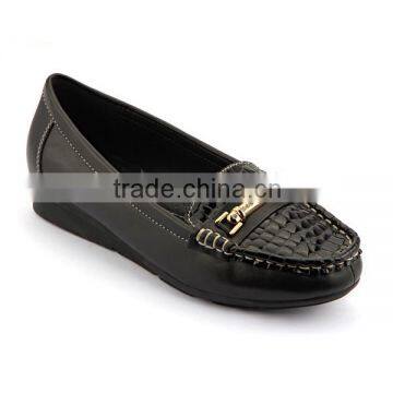 Micro fiber and genuine leather ship on wholesale summer shoes