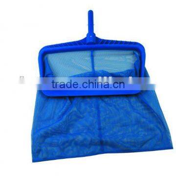 swimming pool skimmer with long wearing mesh