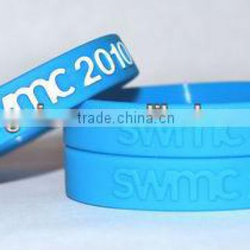 high quality magnetic 1 inch silicone wristbands