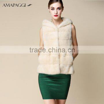 Wholesale whiote hooded mink fur gilets for women