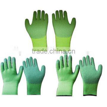 LATEX GLOVE