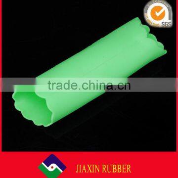 2017 Factory Wholesale Silicone Garlic Peeler, Flexible Garlic Peeler Tools for Home Kitchen photo-3
