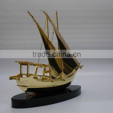 Modern Gold Or Silver Crystal Ship Model/Elegant Ship Souvenir Business Gifts photo-2