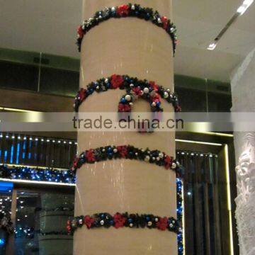 Shopping Mall Atrium Christmas Wreath and Garland With Ball Decorations photo-2