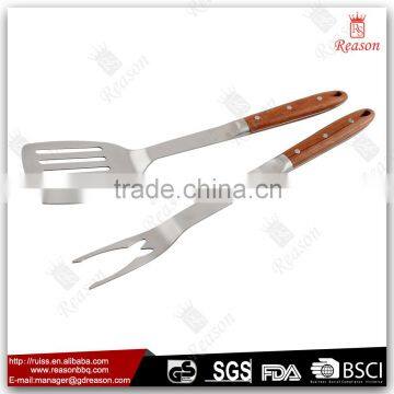 Supply Newest High Quality Wooden Handle 2 PCS BBQ SETS