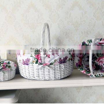 Natural Materials and Eco-friendly Friendly Picnic Basket