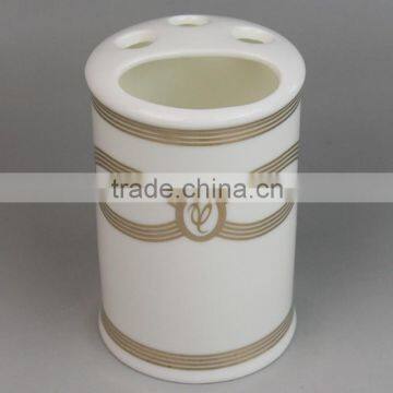 4pcs Ceramic White Ceramic Bathroom Accessories Set photo-3