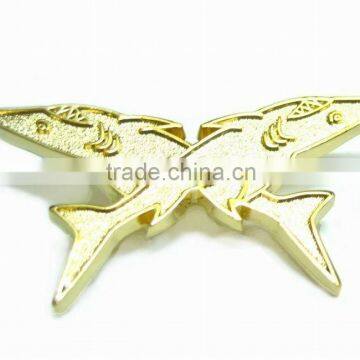 2012 newest metal pin badge,fish shape badge,label pin