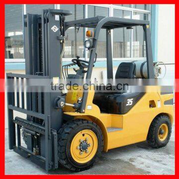 3.5T Gasoline Forklift With Nissan Engine