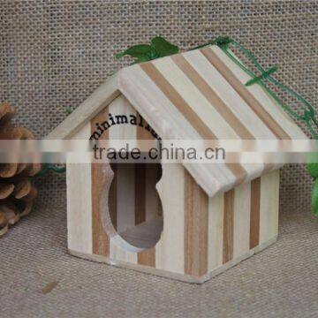 Незначительные деревянные украшающие подарочные коробки в форме маленького дома для Рождества photo-2