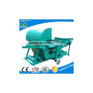 Wheat seed automatic feeding cleaning machine