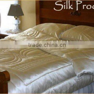 100% Silk Comforter