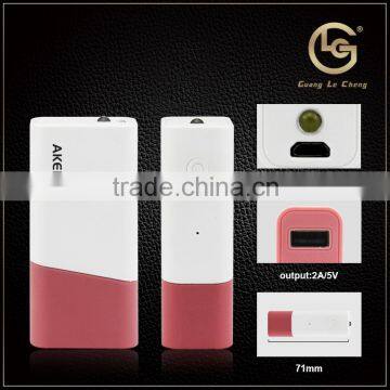 Light weight many colors 2600mah mobile rohs bluetooth cell phone power bank channel with led light