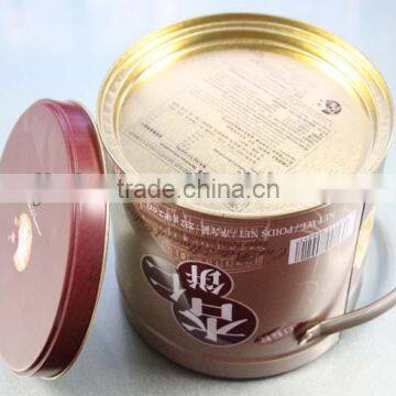 Round tin box macaroons