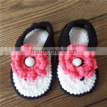 hand crochet knitting baby girls shoes with flower                        
                                                                                Supplier's Choice