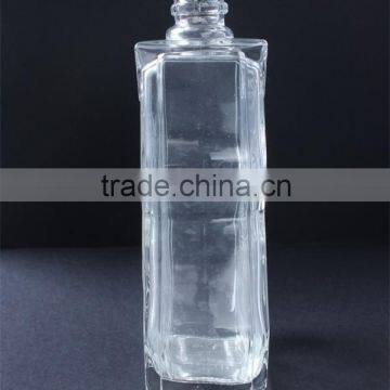 China 450ml Empty Clear Unique Shape Red Glass Wine Bottle for Liquor photo-3