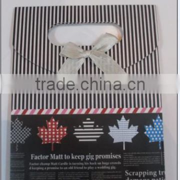 Black and white streak fancy gift bag with bowknot