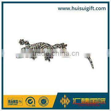 wholesale promotional fashionable metal high quality glitter lapel pin