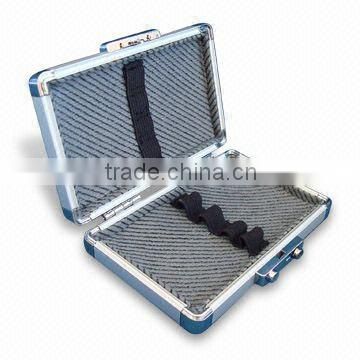 Aluminum cosmetic manicure case