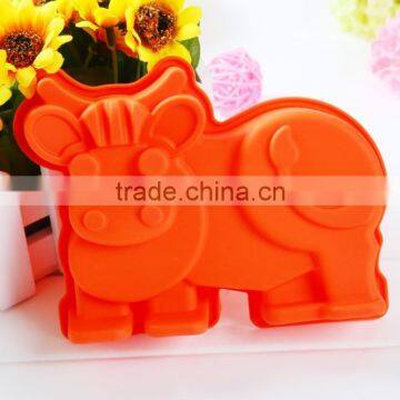 Lovely Cow Shape Silicone Cake Baking Pan Mold, Baking Supplies for Cake Decoration,baking Mold photo-3