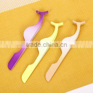 Gradient Ramp Rubber Plastic Material Multifunctional Eyelash Tweezer for Beauty Salon photo-2
