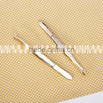 Gold Plating Mirror Polishing Factory Price High Quality Eyebrow Tweezer in Beauty Salon photo-3