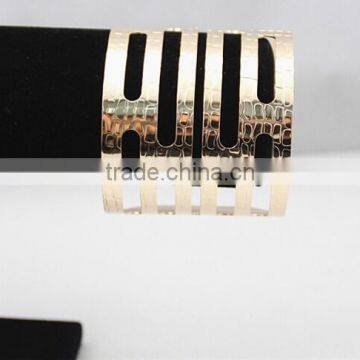 Fashion Iron Gold Hollow Bangle Cuff Bracelet for Women photo-6