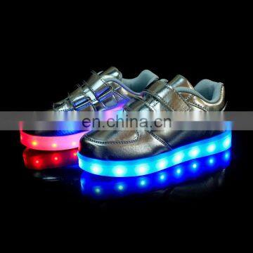 Factory wholesale Led USB charge shoes Children kids casual shoes Led sneakers for boys girls