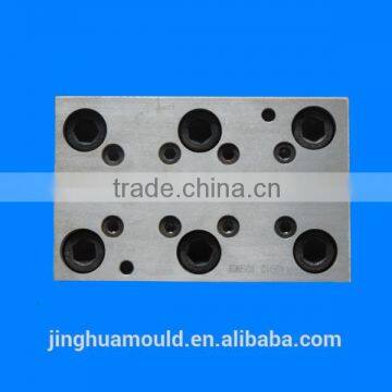 China Alibaba Plastic Profile Extrusion WPC PVC Mould for Extruder Line