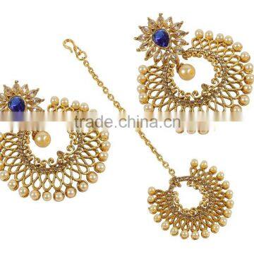 Indian Bollywood Design Gold Plated Crystal Made Set Of Earring With Maang Tikka For Women