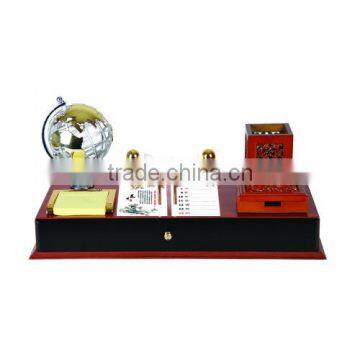 Fashion Wood Office Sets Metal Globe And Calendar For Business Gift