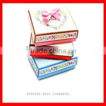 Classic Colorful Fresh Heart Printing Paper Candy Gift Storage Box Wholesale photo-3