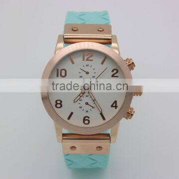 Rubber strap rose gold case geneva brand quartz mens watch fashion wrist watch 2016