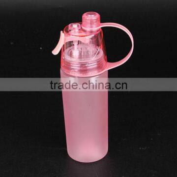 plastic sport water bottle with straw and spray