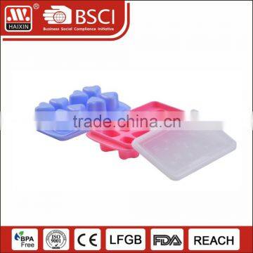 Wholesale fancy unbreakable large Shaped personalized custom plastic silicone ice cube tray With Lid whale shape