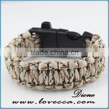 Top Quality Wholesale Diy 350 Paracord Bracelet Styles With Whistle photo-3