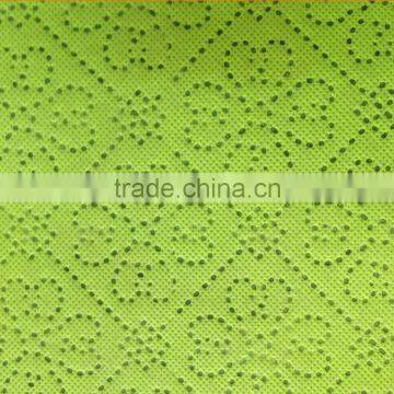 Three Layers Embossed Non-woven Fabrics photo-3