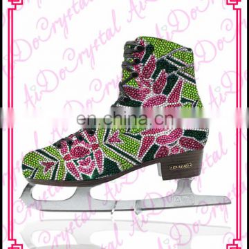 Aidocrystal popular pattern crystal green figure traditional ice skating shoes for sale