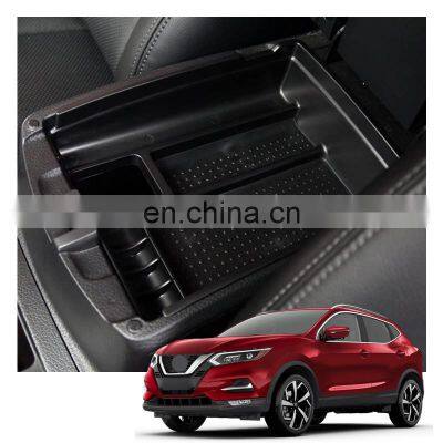 Interior Accessories Parts Silicone Armrest Rest Storage Box Center Control Console Organizer Tray For Nissan Rogue Sport 17-18